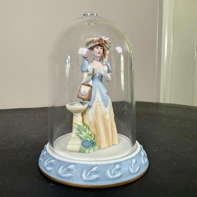 LOT 195D: Avon Mini Mrs PFE Albee Figurines w/ Cloche Displays & Boxes 1995-2000