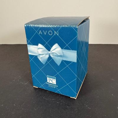 LOT 196D: Avon Mini Mrs PFE Albee Figurines w/ Cloche Displays & Boxes 2001-2002, 2004, 2007-2008 & 2009