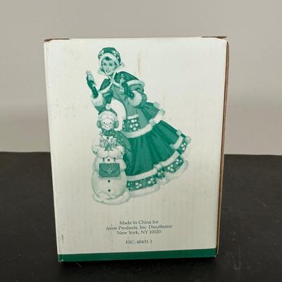 LOT 196D: Avon Mini Mrs PFE Albee Figurines w/ Cloche Displays & Boxes 2001-2002, 2004, 2007-2008 & 2009