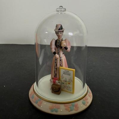 LOT 196D: Avon Mini Mrs PFE Albee Figurines w/ Cloche Displays & Boxes 2001-2002, 2004, 2007-2008 & 2009