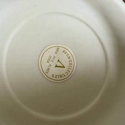 LOT 196D: Avon Mini Mrs PFE Albee Figurines w/ Cloche Displays & Boxes 2001-2002, 2004, 2007-2008 & 2009