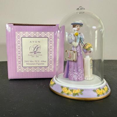 LOT 196D: Avon Mini Mrs PFE Albee Figurines w/ Cloche Displays & Boxes 2001-2002, 2004, 2007-2008 & 2009