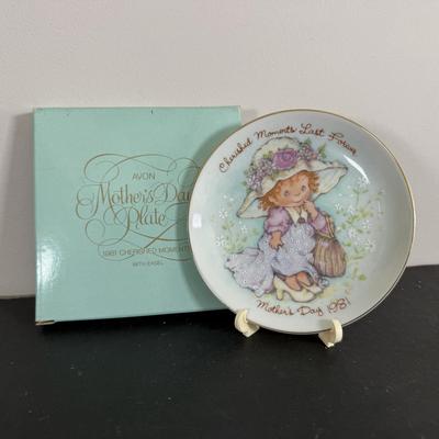 LOT 197D: Vintage Avon Mother’s Day Plates, A Child’s Christmas Plates, Aynsley England Pembroke Repro Bowl & Fork w/ More
