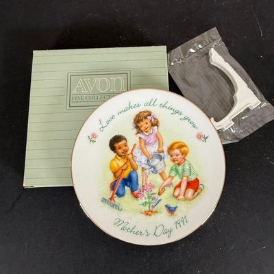 LOT 197D: Vintage Avon Mother’s Day Plates, A Child’s Christmas Plates, Aynsley England Pembroke Repro Bowl & Fork w/ More