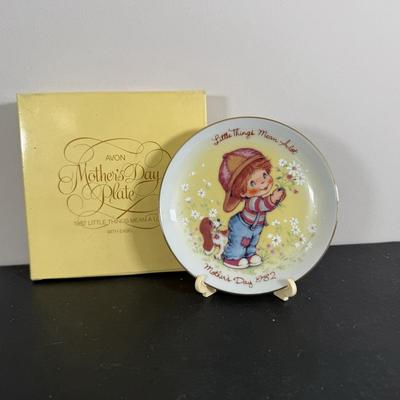 LOT 197D: Vintage Avon Mother’s Day Plates, A Child’s Christmas Plates, Aynsley England Pembroke Repro Bowl & Fork w/ More