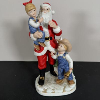 LOT 198D: Christmas Gifts & Home Decor - Avon, Homco Denim Days Santa, Lenox, Norman Rockwell & More