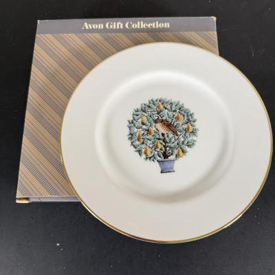 LOT 198D: Christmas Gifts & Home Decor - Avon, Homco Denim Days Santa, Lenox, Norman Rockwell & More