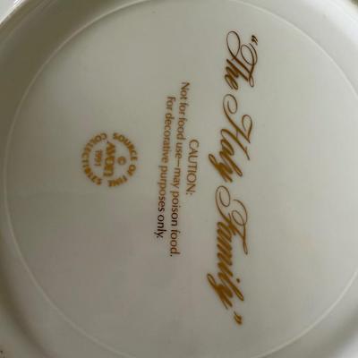 LOT 198D: Christmas Gifts & Home Decor - Avon, Homco Denim Days Santa, Lenox, Norman Rockwell & More