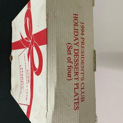 LOT 199D: Avon President’s Club Holiday Gifts in Boxes - 90s & 2000s