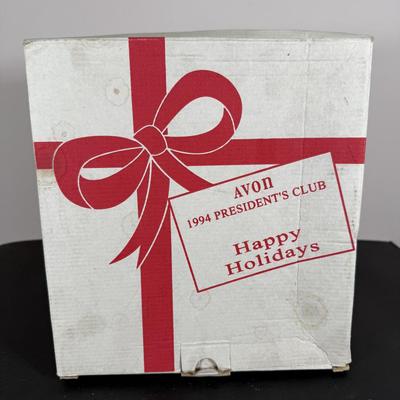 LOT 199D: Avon President’s Club Holiday Gifts in Boxes - 90s & 2000s