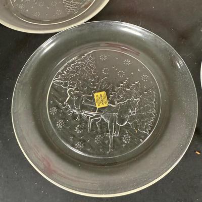 LOT 199D: Avon President’s Club Holiday Gifts in Boxes - 90s & 2000s