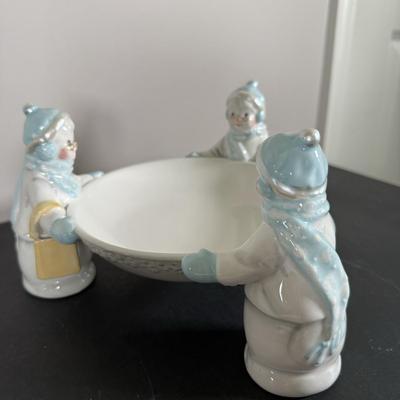 LOT 199D: Avon President’s Club Holiday Gifts in Boxes - 90s & 2000s