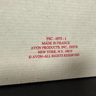 LOT 199D: Avon President’s Club Holiday Gifts in Boxes - 90s & 2000s