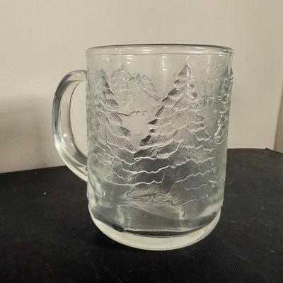 LOT 199D: Avon President’s Club Holiday Gifts in Boxes - 90s & 2000s