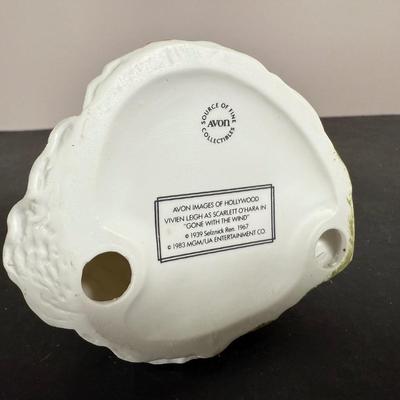 LOT 200D: 1986 Edwin M Knowles Sound of Music Plate, 1973 Avon Betsy Ross Plates, Images of Hollywood Scarlett O’Hara Figurine, Homco...