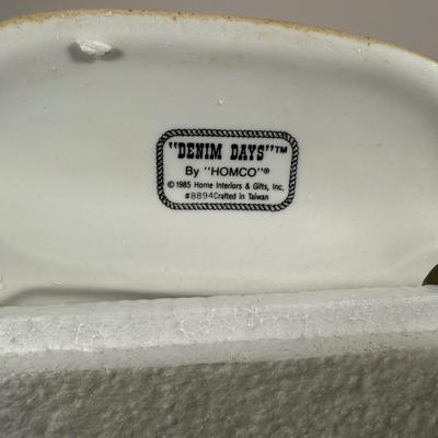 LOT 200D: 1986 Edwin M Knowles Sound of Music Plate, 1973 Avon Betsy Ross Plates, Images of Hollywood Scarlett O’Hara Figurine, Homco...