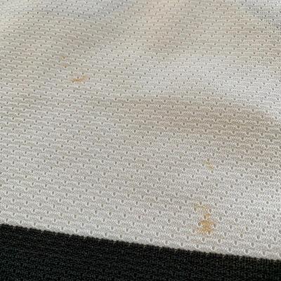 LOT 206 M: Philadelphia Flyers Hockey Jersey's: John LeClair #10 Size XL & Eric Lindros #88 Size Medium