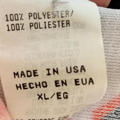 LOT 206 M: Philadelphia Flyers Hockey Jersey's: John LeClair #10 Size XL & Eric Lindros #88 Size Medium