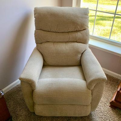 LOT 213 M: Tan Rocking Recliner