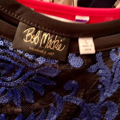 LOT 214 M: CLOSET CLEAR OUT! Purses, Women's Shoes, Mens Shirts, Dresses New w/ Tags, Hats, Gloves, Scarves, & More!