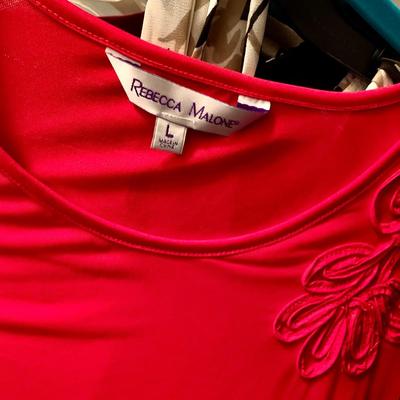 LOT 214 M: CLOSET CLEAR OUT! Purses, Women's Shoes, Mens Shirts, Dresses New w/ Tags, Hats, Gloves, Scarves, & More!