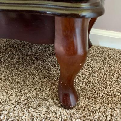 LOT 216 M: 1980's Cherry Wood Powell Queen Anne Flip-Top 8 Drawer Jewelry Armoire