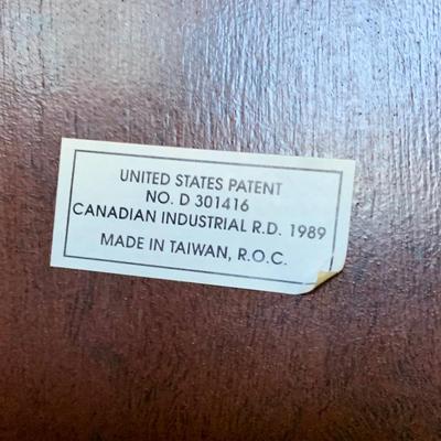 LOT 216 M: 1980's Cherry Wood Powell Queen Anne Flip-Top 8 Drawer Jewelry Armoire