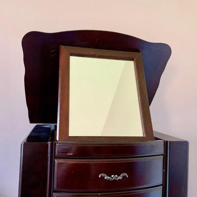 LOT 216 M: 1980's Cherry Wood Powell Queen Anne Flip-Top 8 Drawer Jewelry Armoire