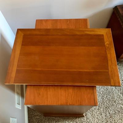 LOT 219 M: Sony Bravia LCD TV Model #KDL-32L5000, LG DVD Player Model #DN191H, & Lazy Susan Top TV Stand Cabinet