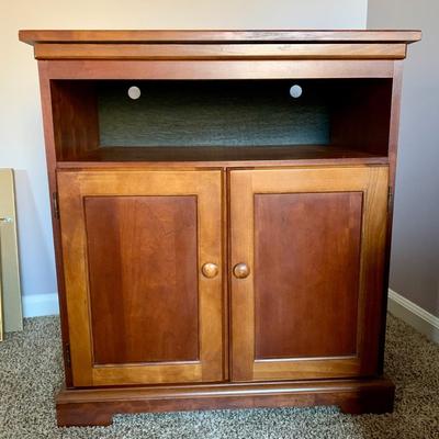 LOT 219 M: Sony Bravia LCD TV Model #KDL-32L5000, LG DVD Player Model #DN191H, & Lazy Susan Top TV Stand Cabinet