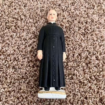 LOT 227 B: Religious Collection: Wall Decor & Statues