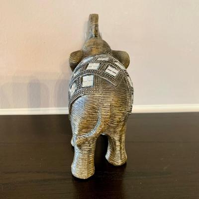 LOT 235 D: Owl & Elephant Home Decor: Teapots & More