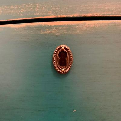 LOT 240 D: Ballard Designs Bench Seat, Pier 1 Imports Teal & Gold 3 Drawer Side Table, & Gilded Wall Mirror