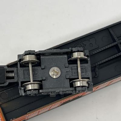 16 N Scale Train Cars