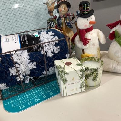 Snowmen, blanket in basket & Fir candle