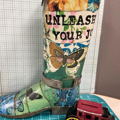 Metal boot with Wells Fargo bank