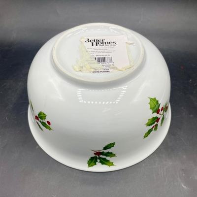 Christmas Holiday Round Vegetable Bowl 8" Better Homes Gardens 2009 Ltd Edition