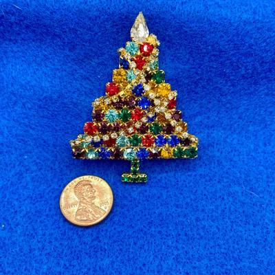 Rhinestone Garlands Christmas Tree Brooch Kenneth Jay Lane KJL