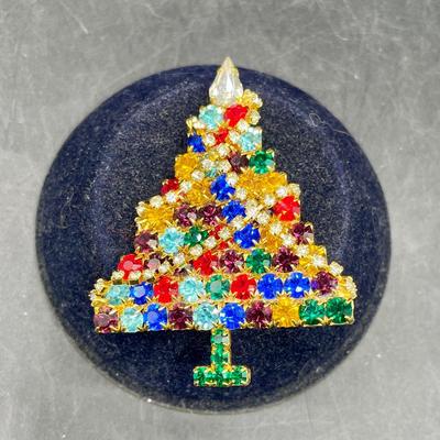 Rhinestone Garlands Christmas Tree Brooch Kenneth Jay Lane KJL