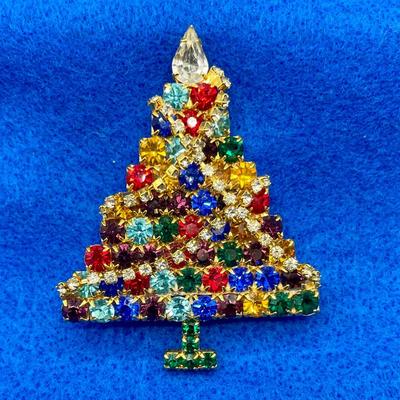 Rhinestone Garlands Christmas Tree Brooch Kenneth Jay Lane KJL