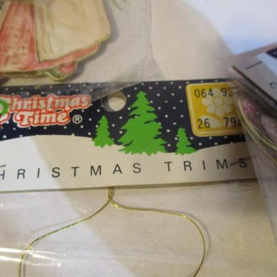 New Christmas Trimmings Lot 93