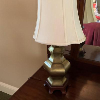 Pair of Lamps Metal Flower And Pineapple Style