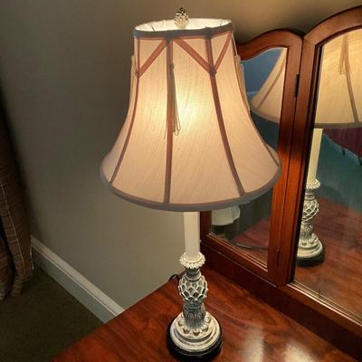 Pair of Lamps Metal Flower And Pineapple Style