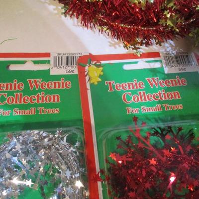 New Vintage Holiday Makers/Time Garland