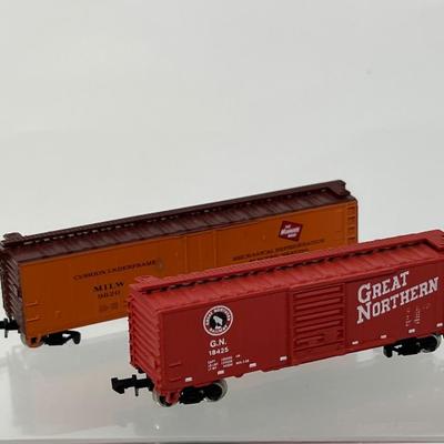 17 N Gauge Train Cars & One Engine