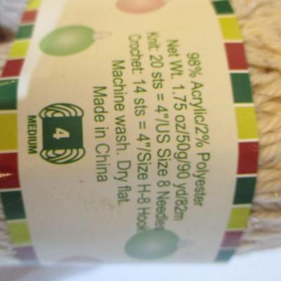 Herrschners Holiday Yarn Lot 107