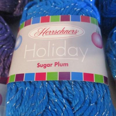 Herrschners Holiday Yarn Lot 108