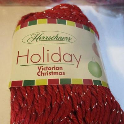 Herrschners Holiday Yarn Lot 109