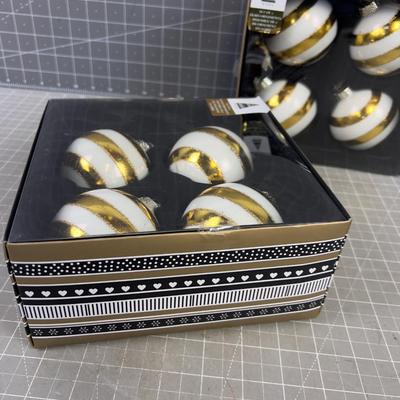 (8) New Gold and White Glass Ornament New in 2 Boxes Total 8 
