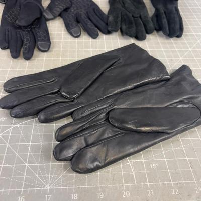 3 Pair of Black Gloves 